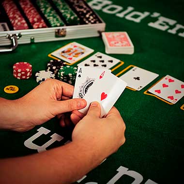 как да печелим в онлайн покер